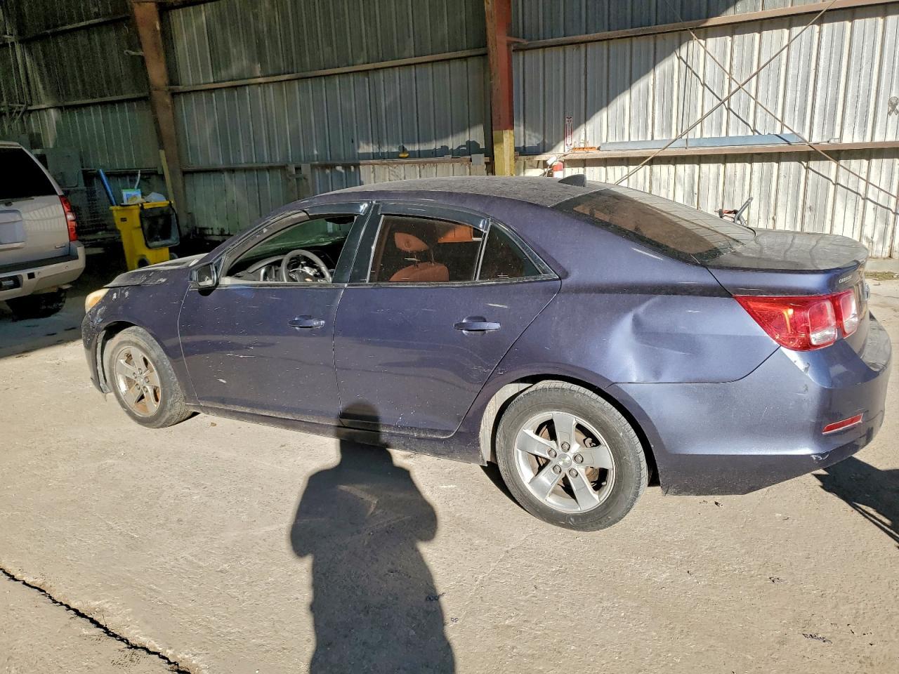 2013 Chevrolet Malibu Ls - Фото 2
