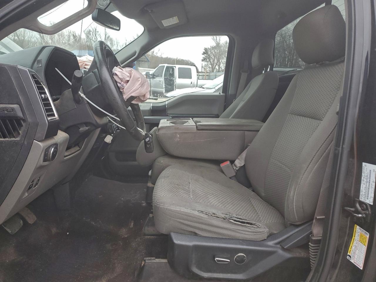 2016 Ford F150 - Image 7