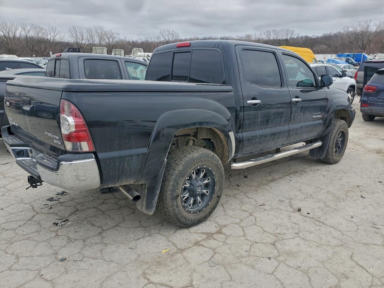 2013 Toyota Tacoma Double Cab - Фото 3