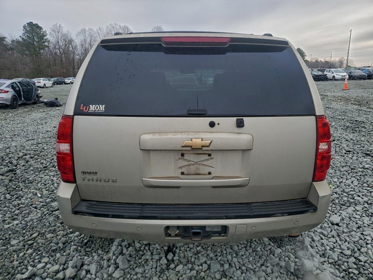 2007 Chevrolet Tahoe C1500 - Image 6