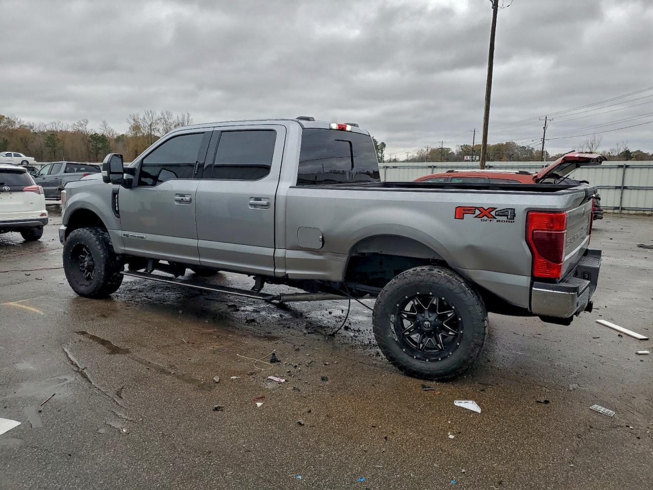 2021 Ford F250 Super Duty - Image 2