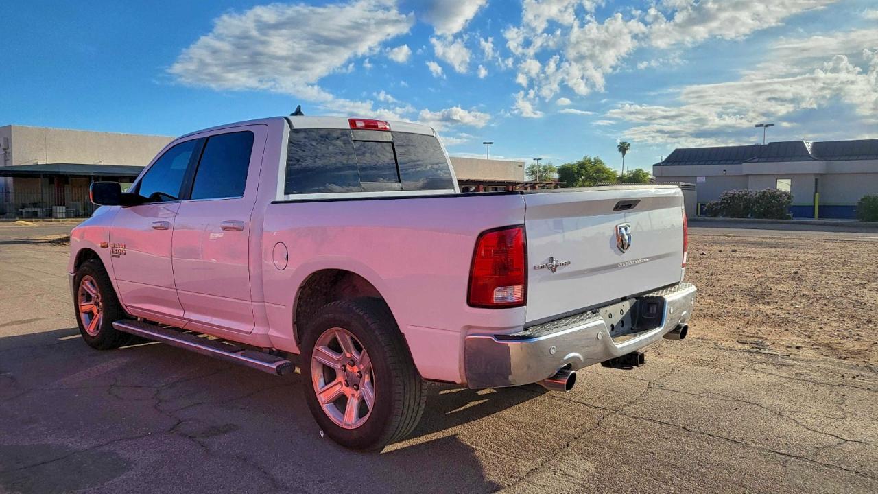 2019 Ram 1500 Classic Slt - Image 3