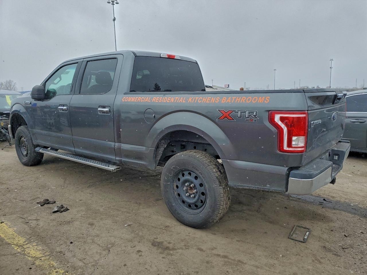 2016 Ford F150 Supercrew - Фото 2