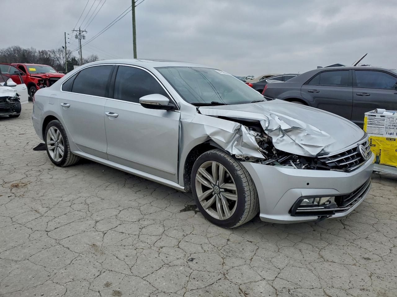 2017 Volkswagen Passat Se - Фото 4