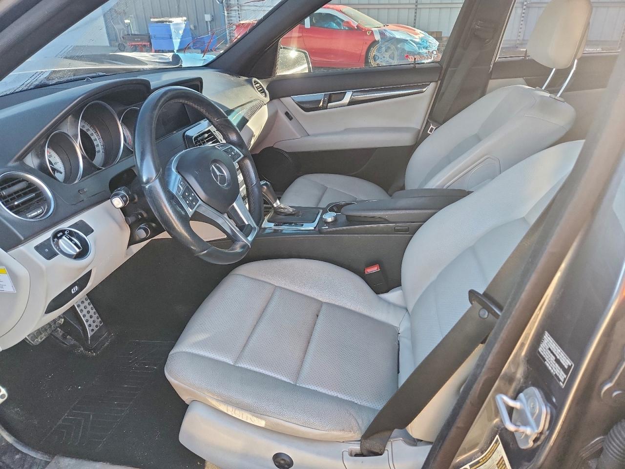 2013 Mercedes-Benz C 300 4Matic - Фото 7