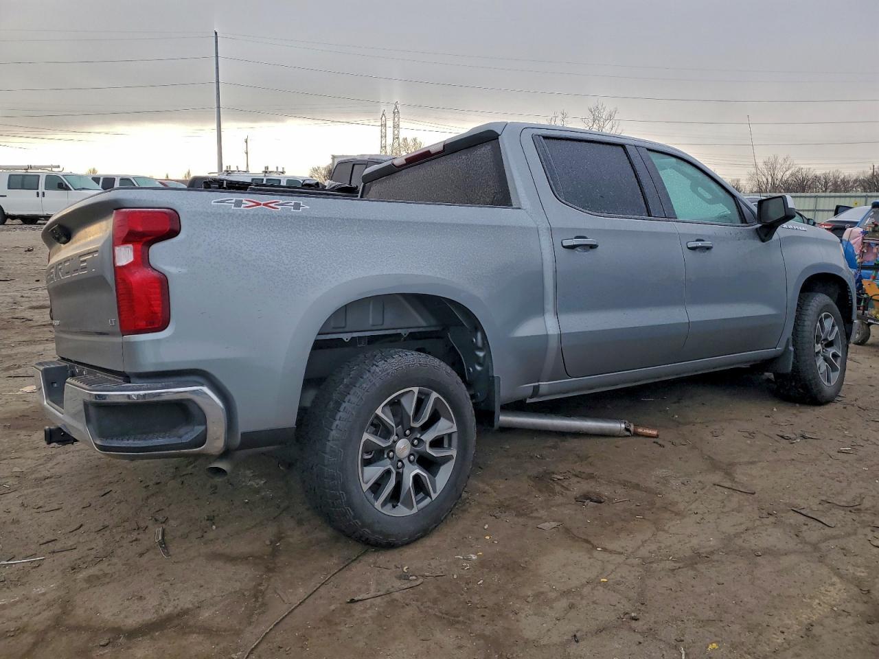 2025 Chevrolet Silverado K1500 Lt-L - Image 3