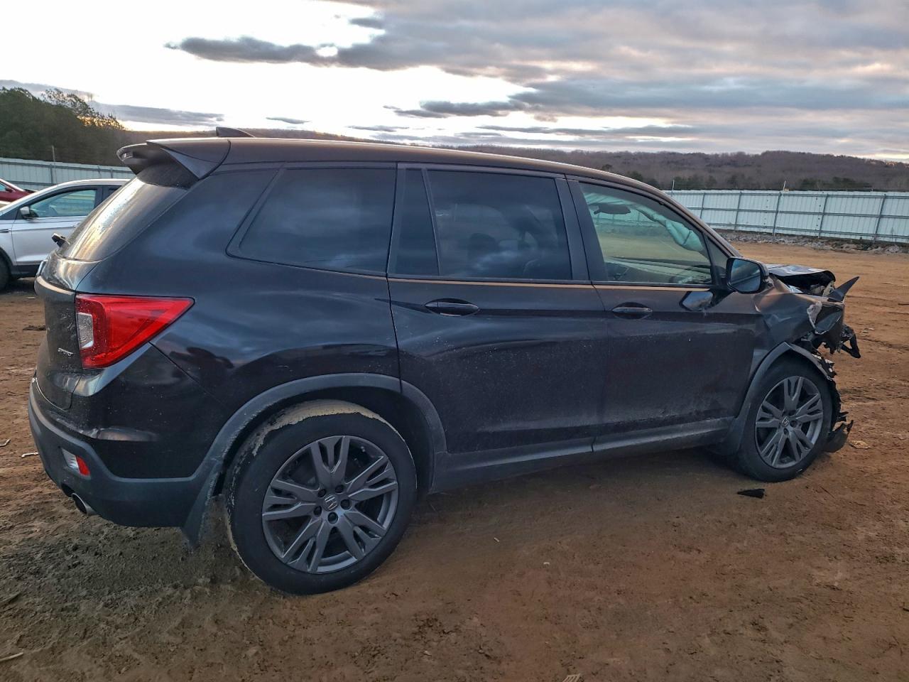 2021 Honda Passport Sport - Фото 3