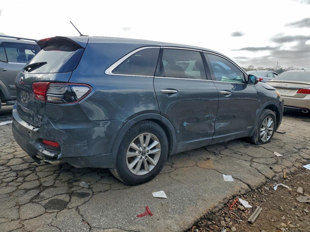 2020 Kia Sorento S - Фото 3