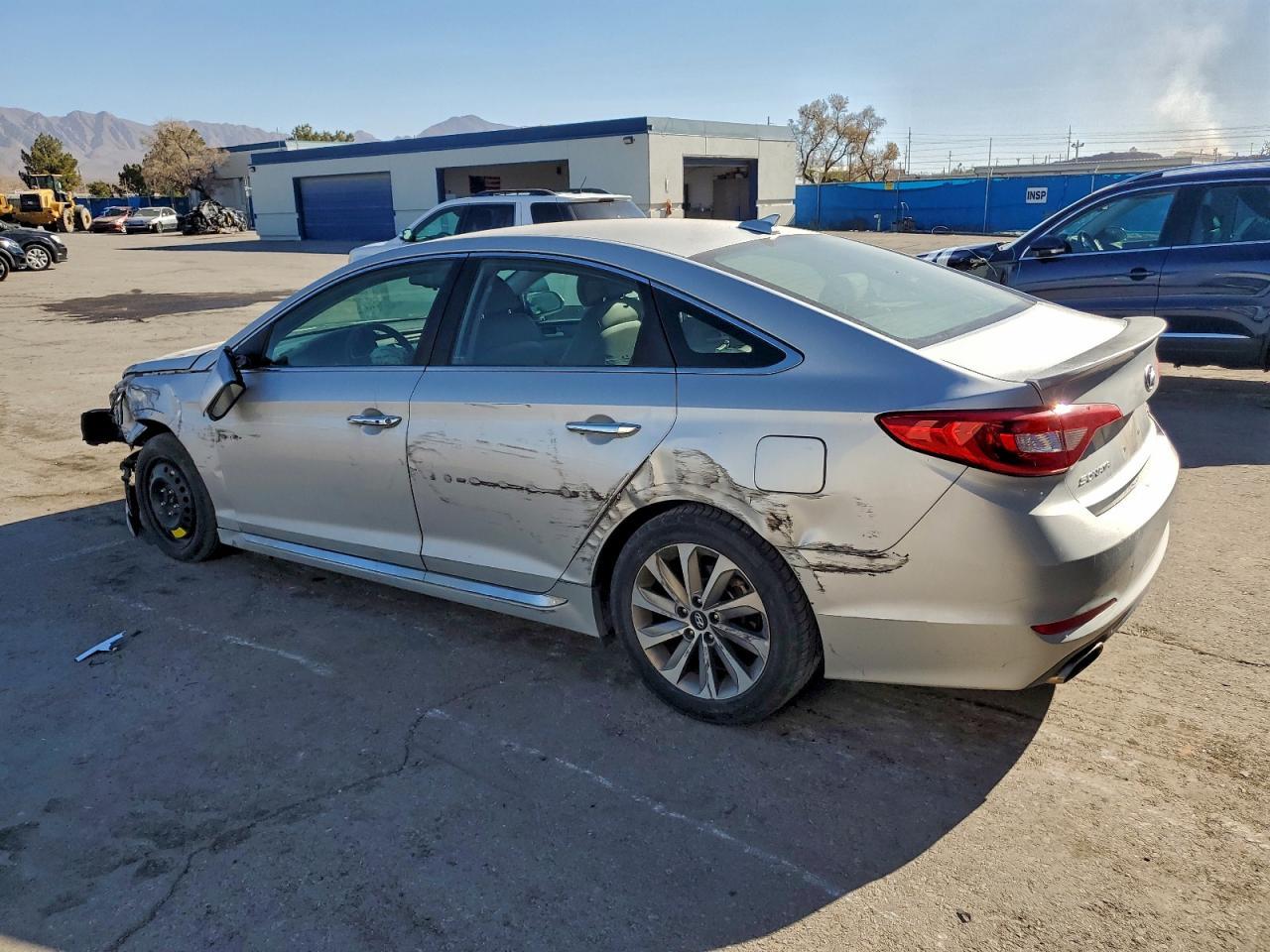 2016 Hyundai Sonata Sport - Фото 2