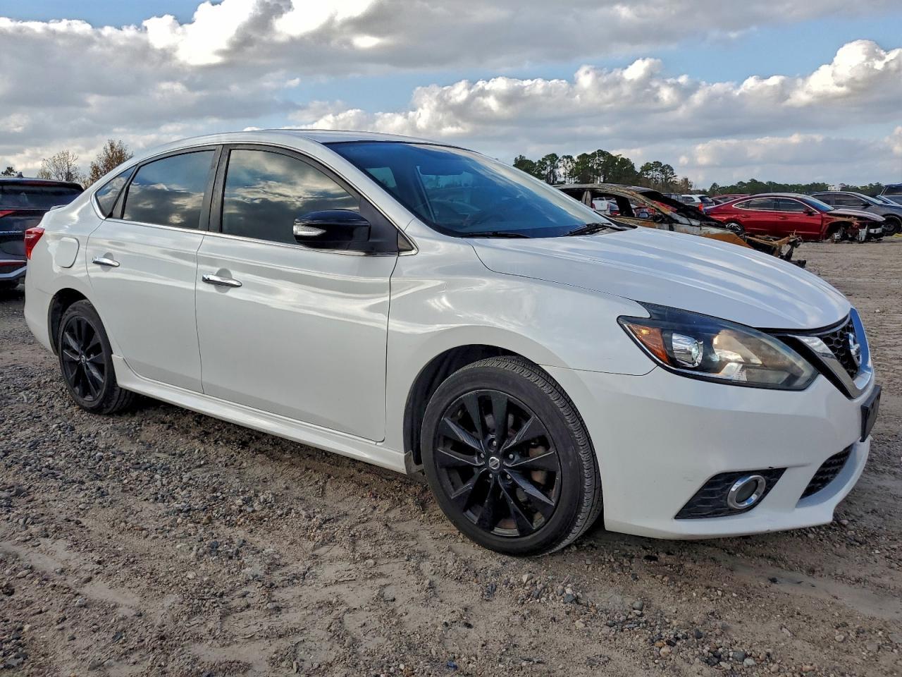 2017 Nissan Sentra Sr Turbo - Фото 4