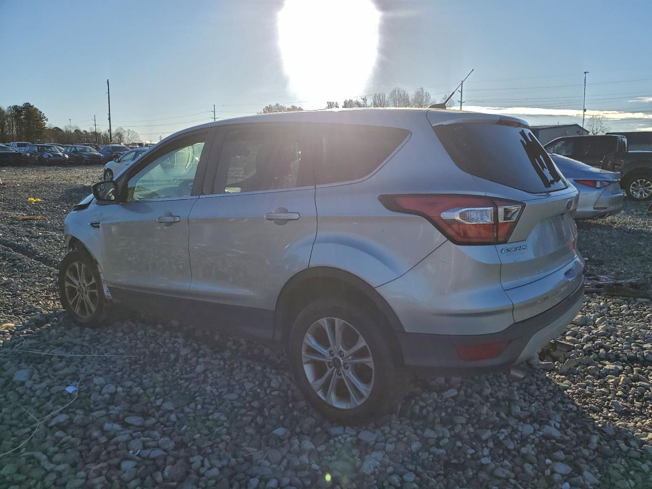 2017 Ford Escape Se - Фото 2