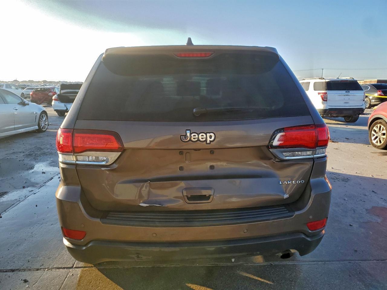 2021 Jeep Grand Cherokee Laredo - Фото 6