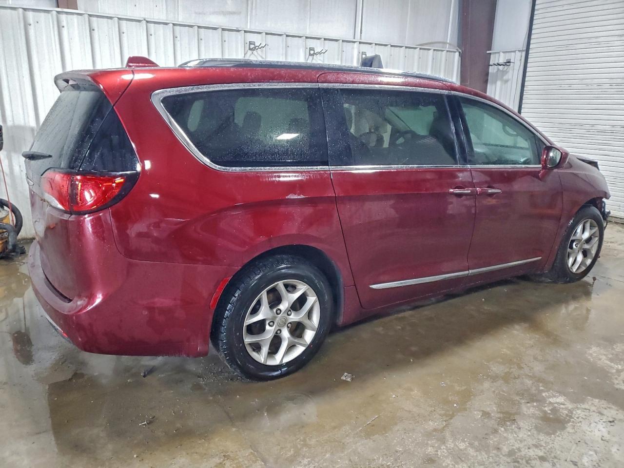 2018 Chrysler Pacifica Touring L Plus - Image 3
