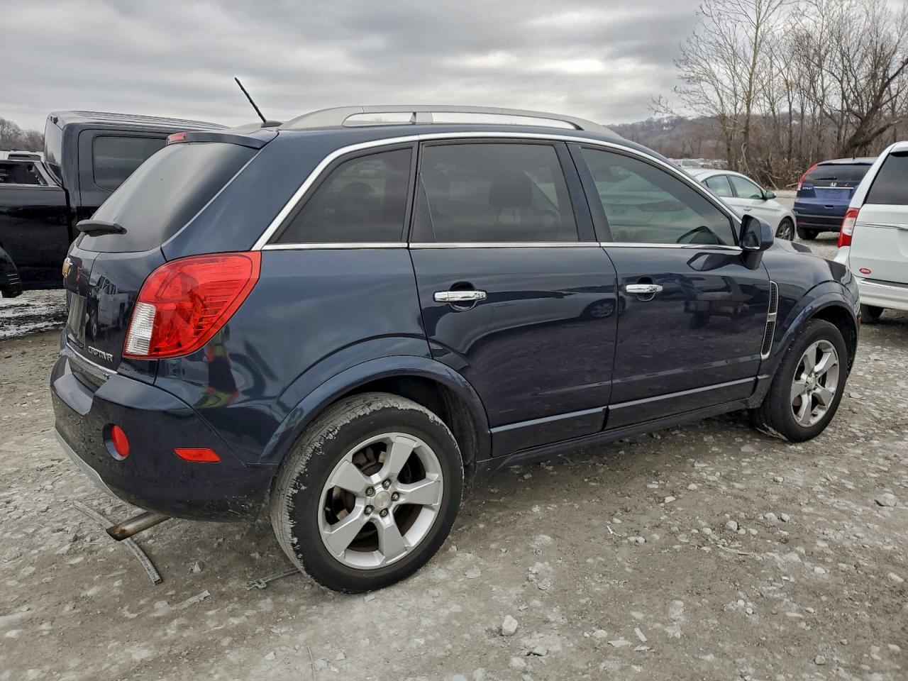 2015 Chevrolet Captiva Lt - Image 3