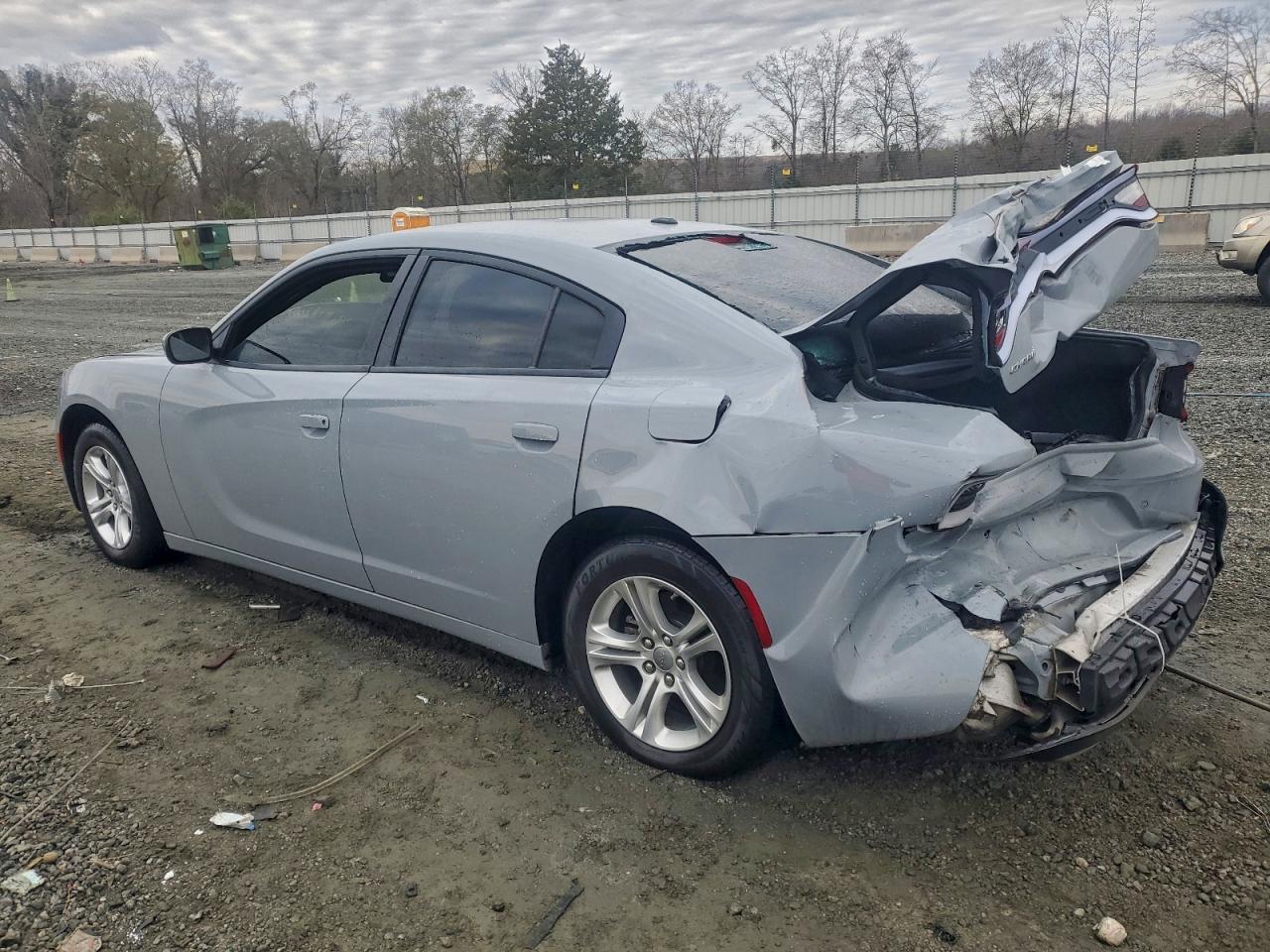 2022 Dodge Charger Sxt - Image 2