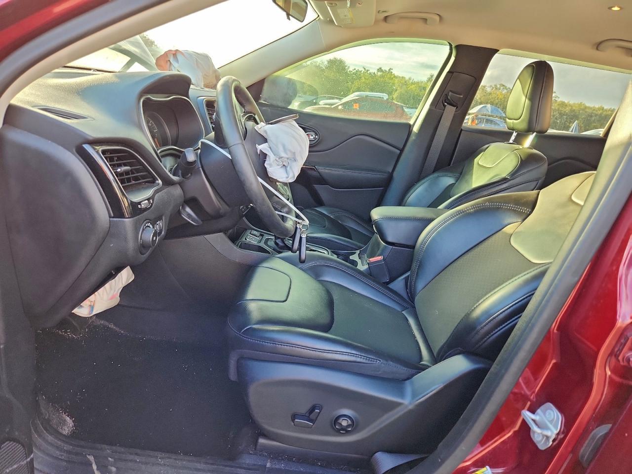 2019 Jeep Cherokee Latitude Plus - Фото 7