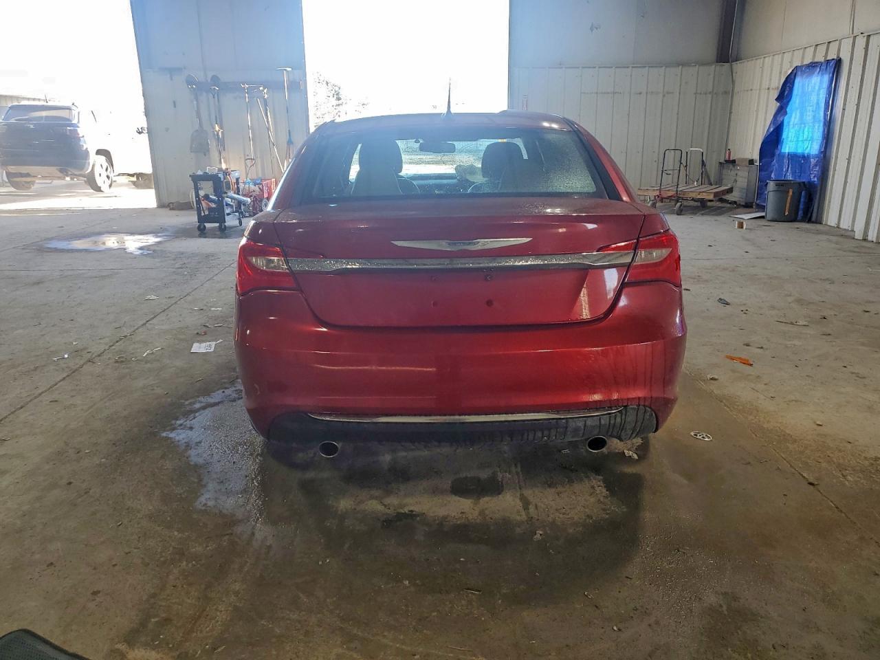 2013 Chrysler 200 Limited - Image 6