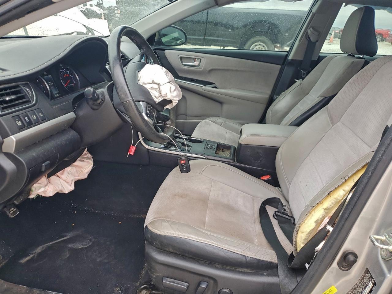 2017 Toyota Camry Le - Image 7