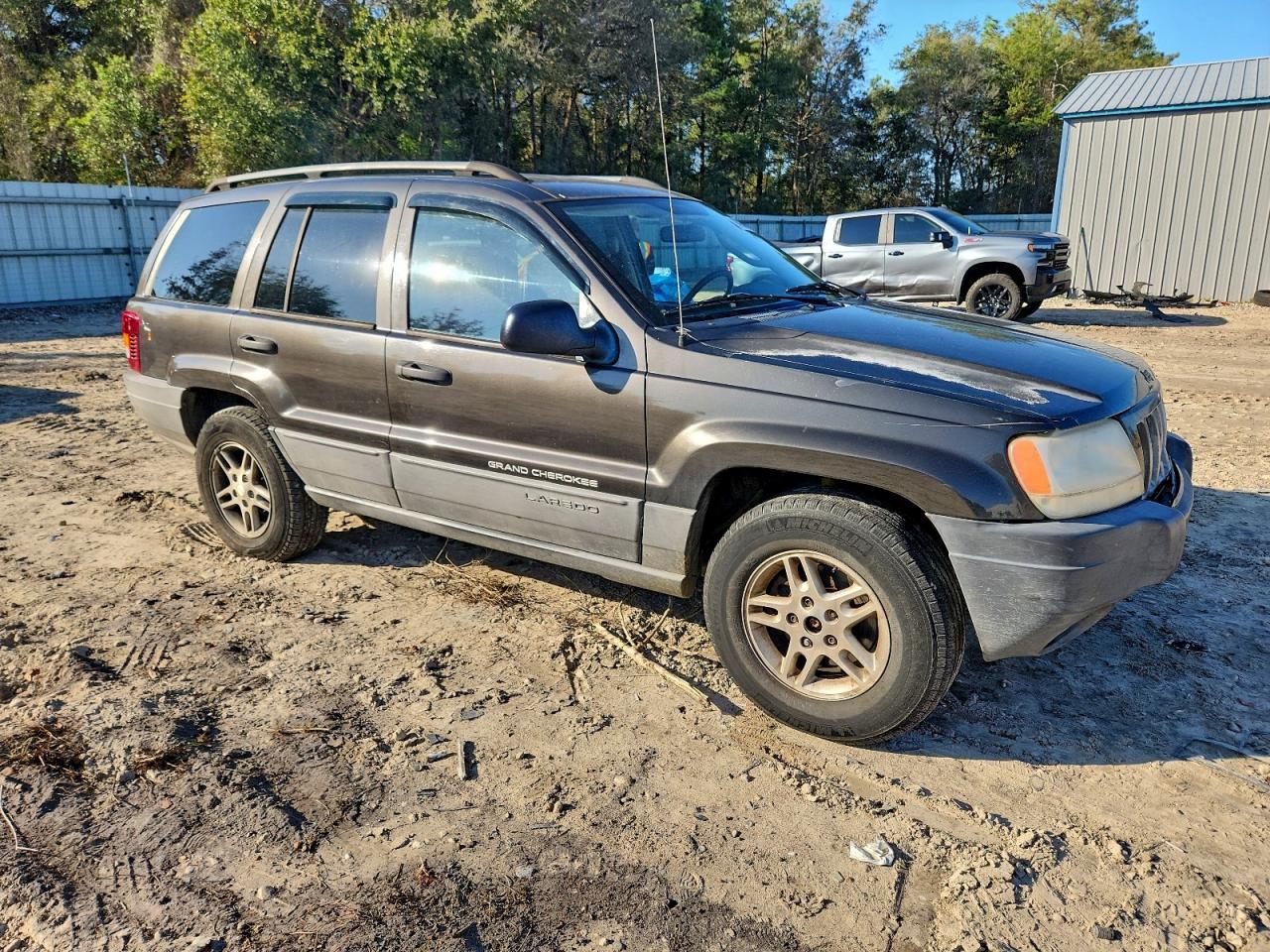 2004 Jeep Grand Cherokee Laredo - Image 4
