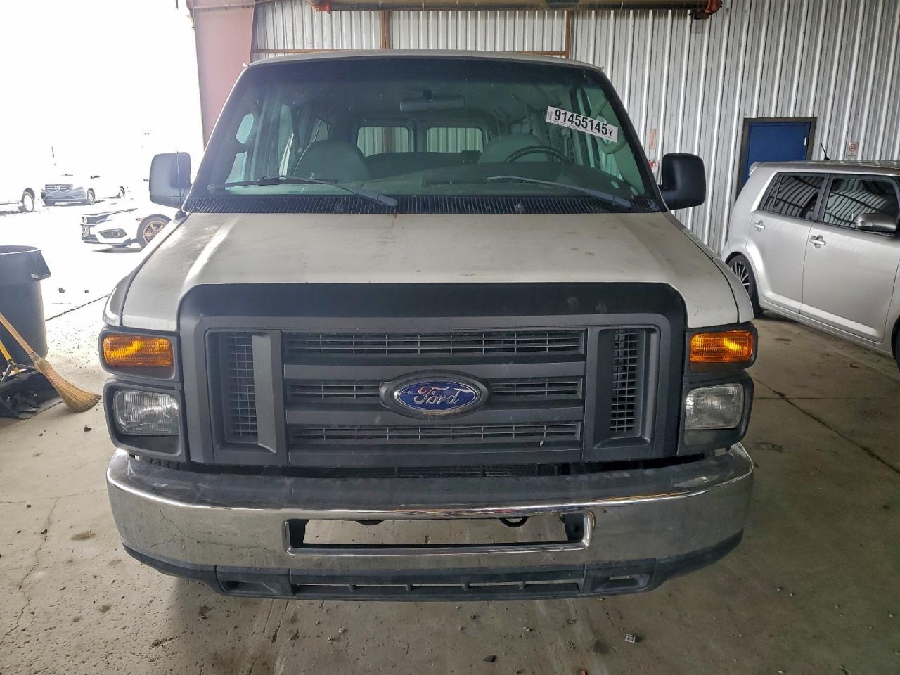 2008 Ford Econoline E150 Wagon - Фото 5