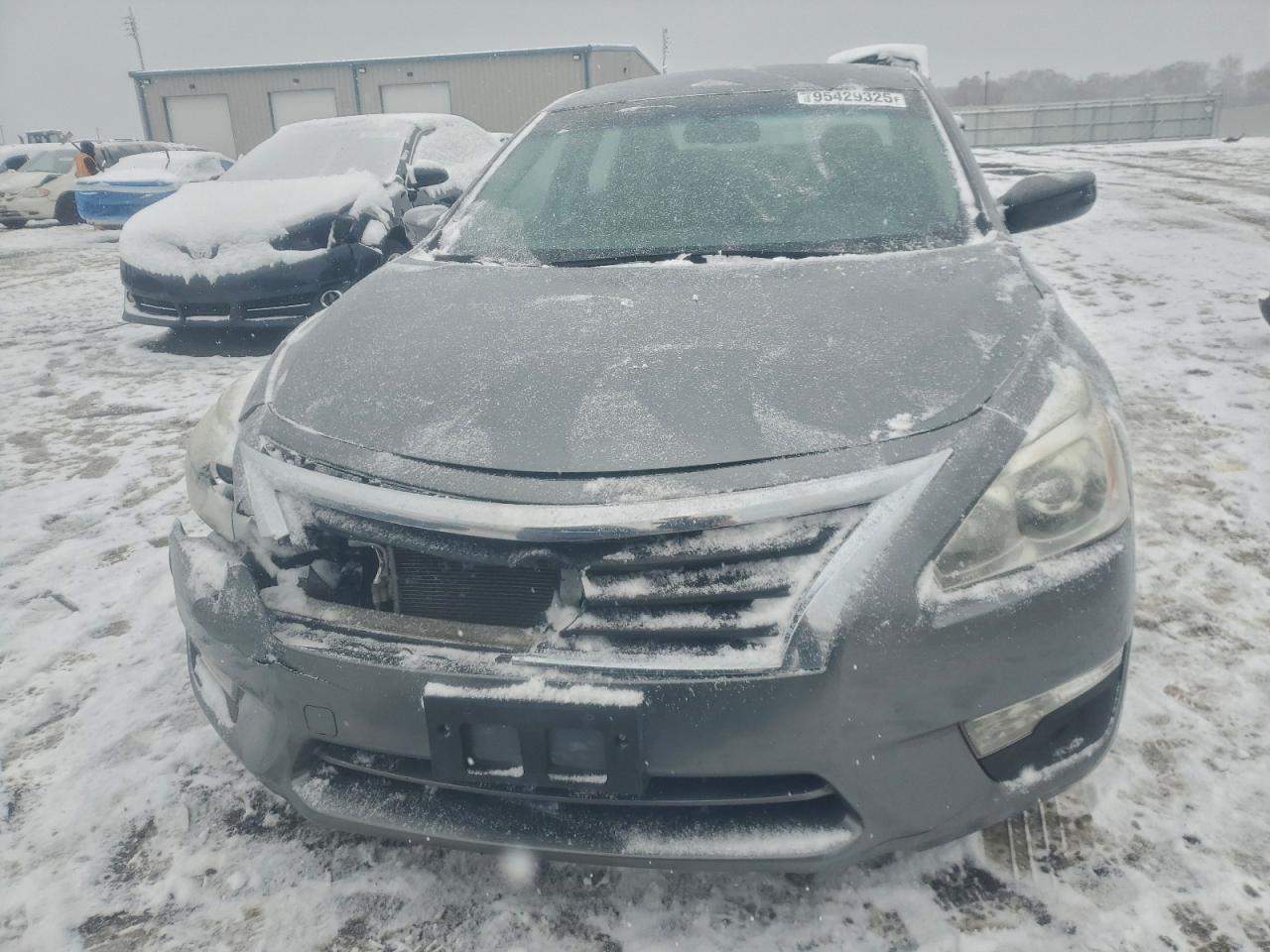 2015 Nissan Altima 2.5 - Image 5