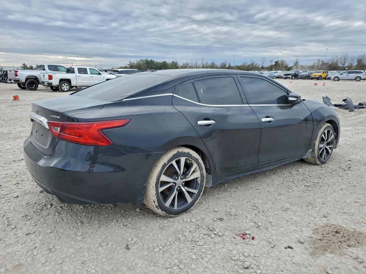 2017 Nissan Maxima 3.5S - Image 3