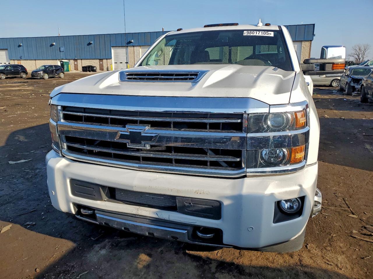 2018 Chevrolet Silverado K3500 High Country - Фото 5