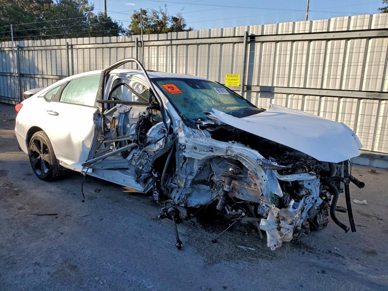 2018 Honda Accord Touring - Фото 4