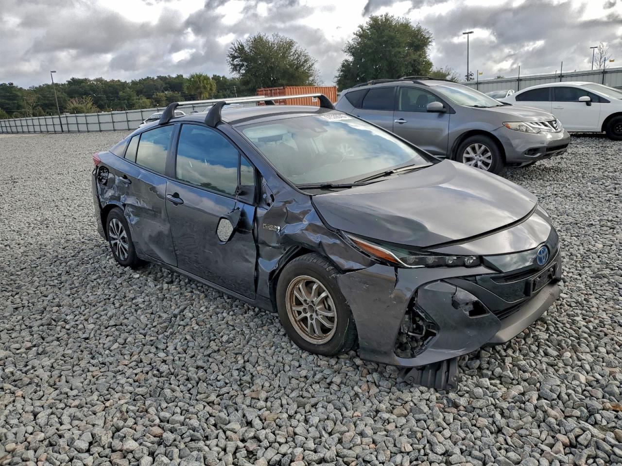2022 Toyota Prius Prime Le - Image 4