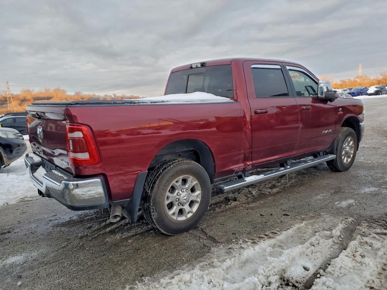 2023 Ram 3500 Laramie - Фото 3
