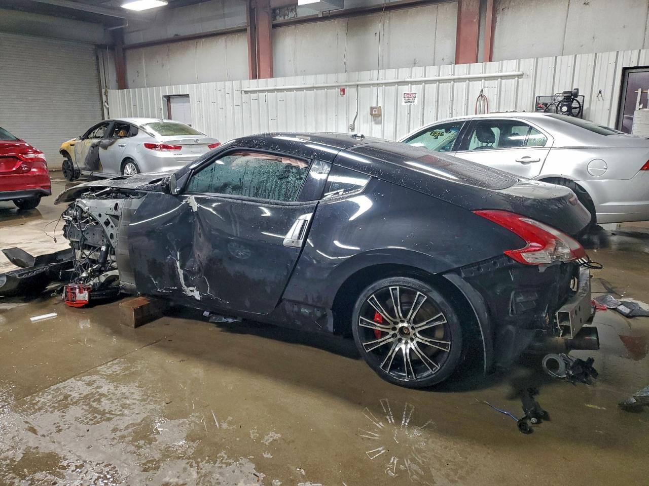 2014 Nissan 370Z Base - Фото 2