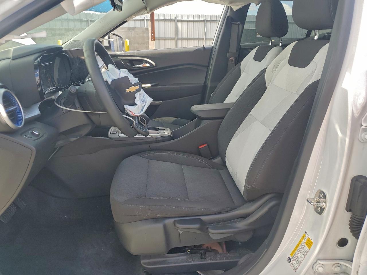2024 Chevrolet Trax Ls - Фото 7
