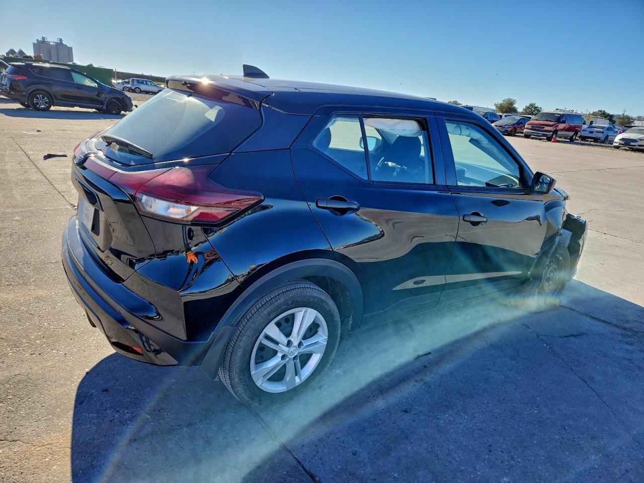 2025 Nissan Kicks Play S - Фото 3