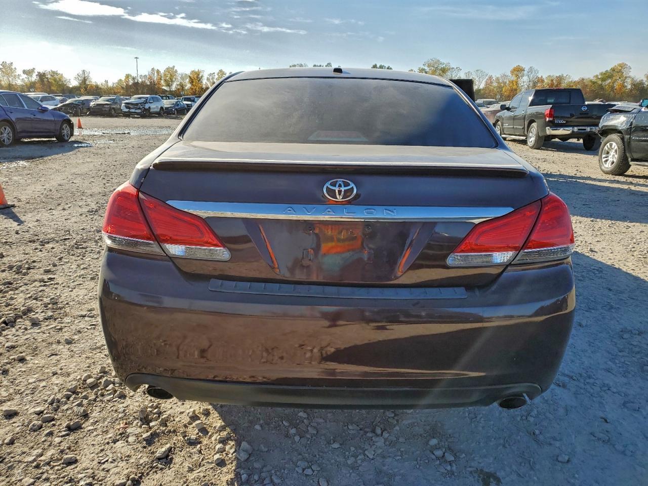 2012 Toyota Avalon Base - Фото 6