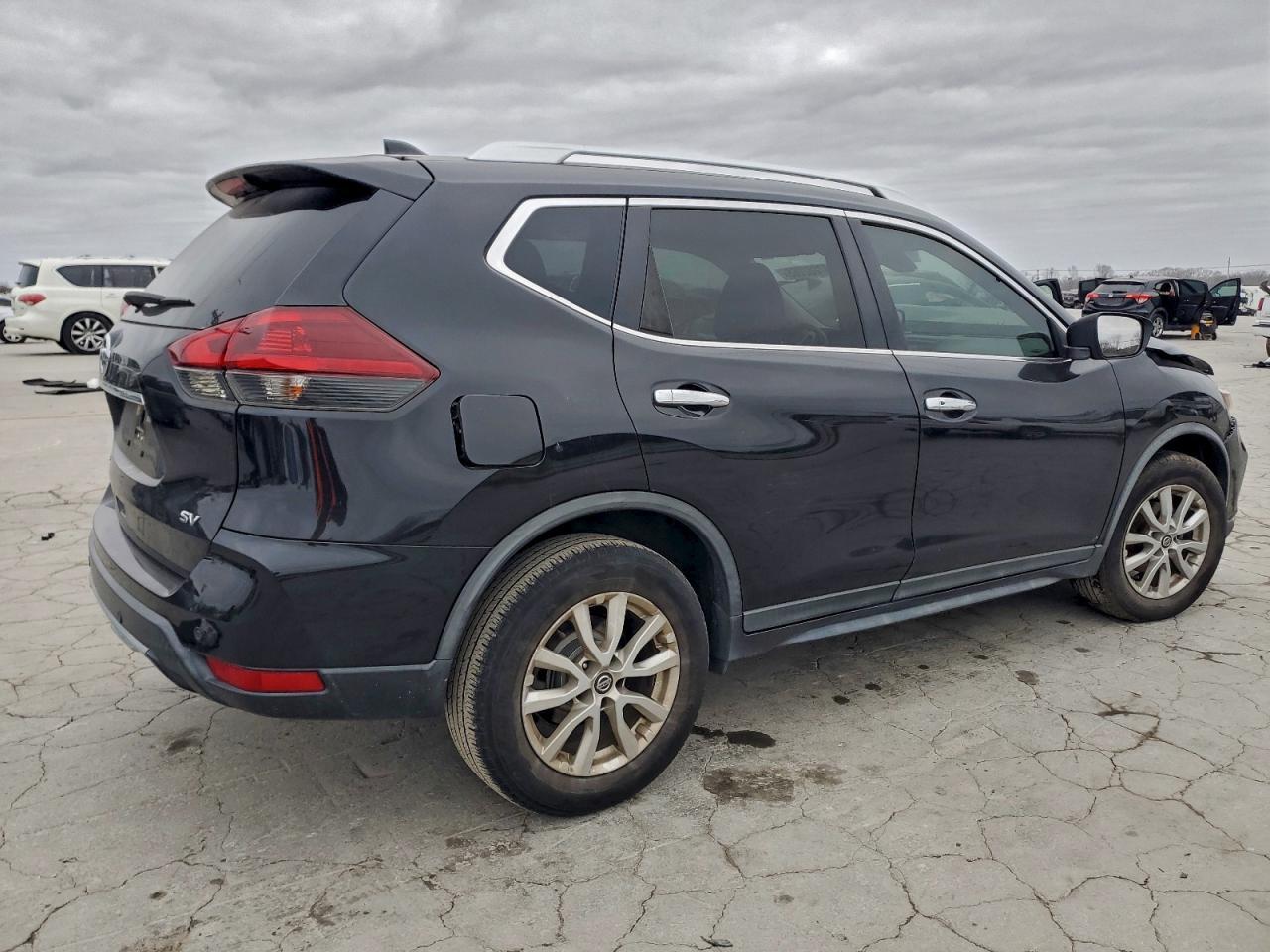 2020 Niss Rogue S - Фото 3