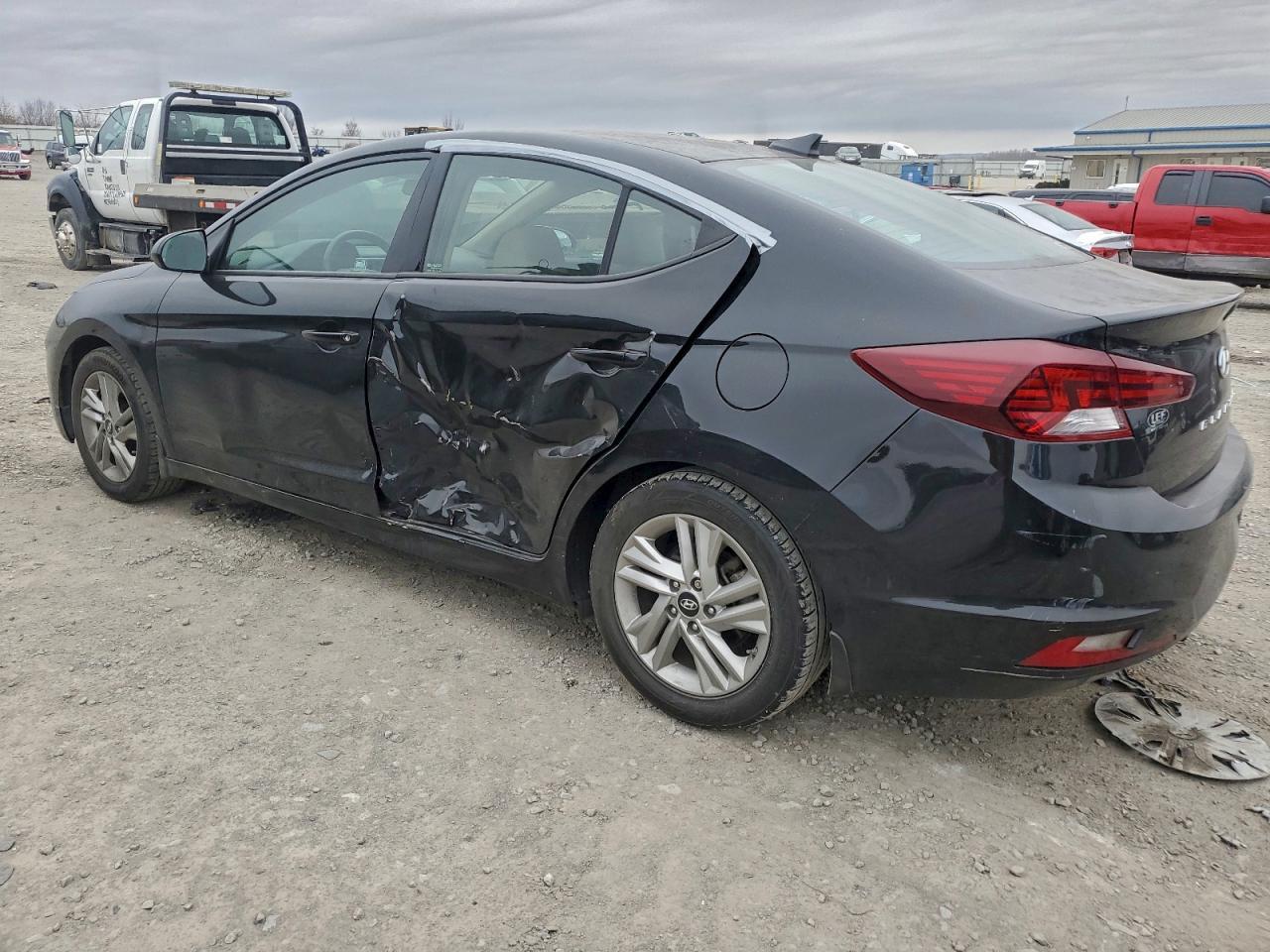 2020 Hyundai Elantra Sel - Фото 2