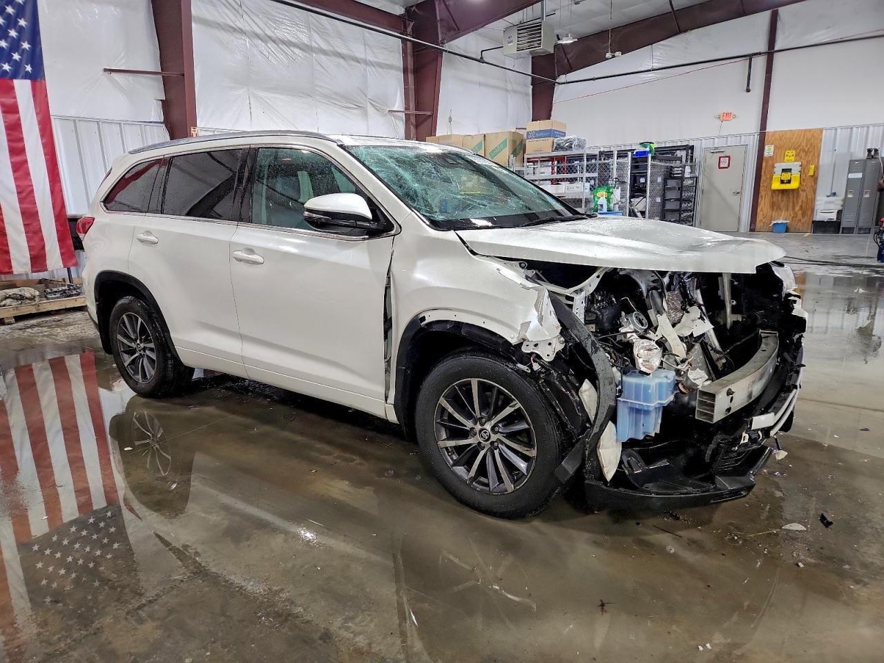 2018 Toyota Highlander Xle - Image 4