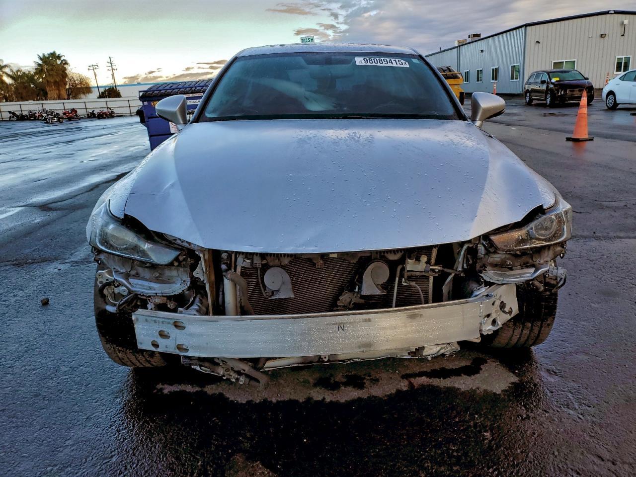 2016 Lexus Is 200T - Фото 5