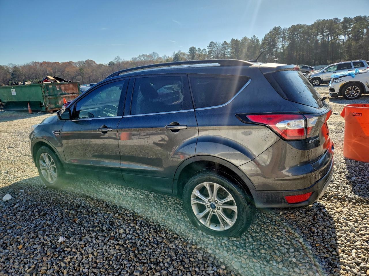 2018 Ford Escape Se - Фото 2