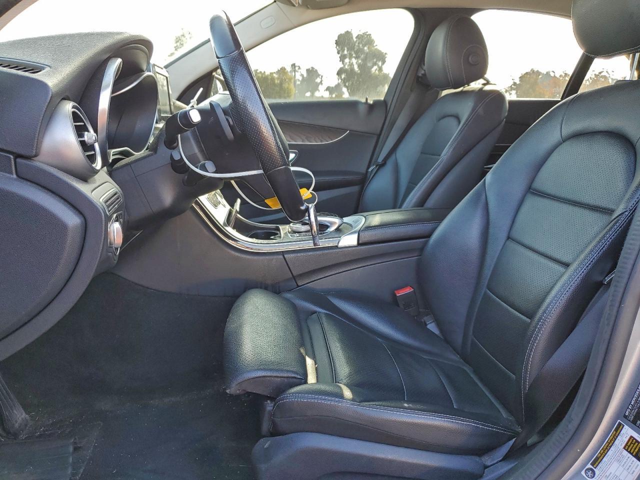 2016 Mercedes-Benz C 350E - Image 7