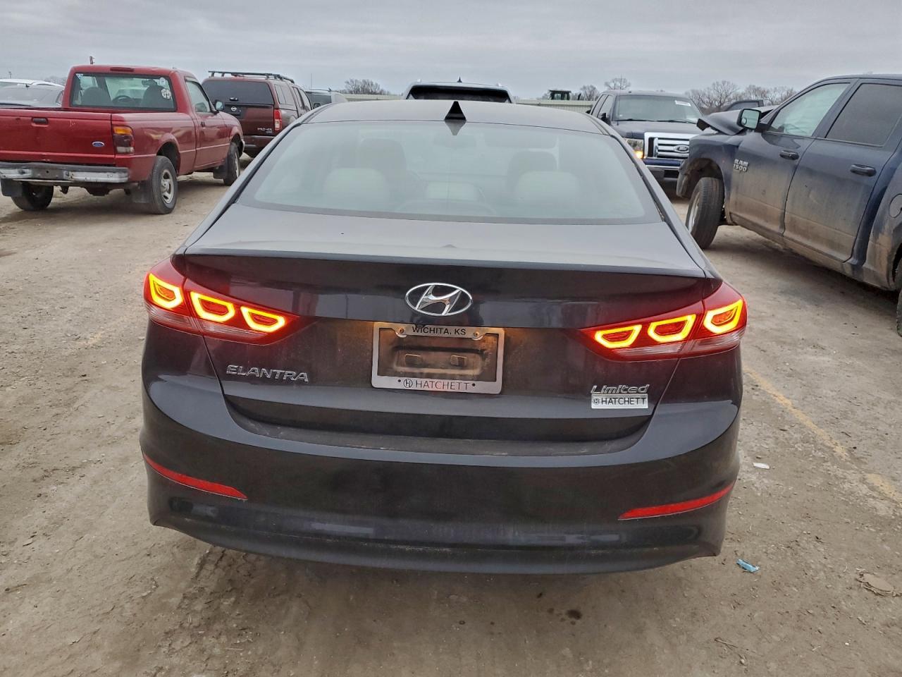 2017 Hyundai Elantra Se - Image 6