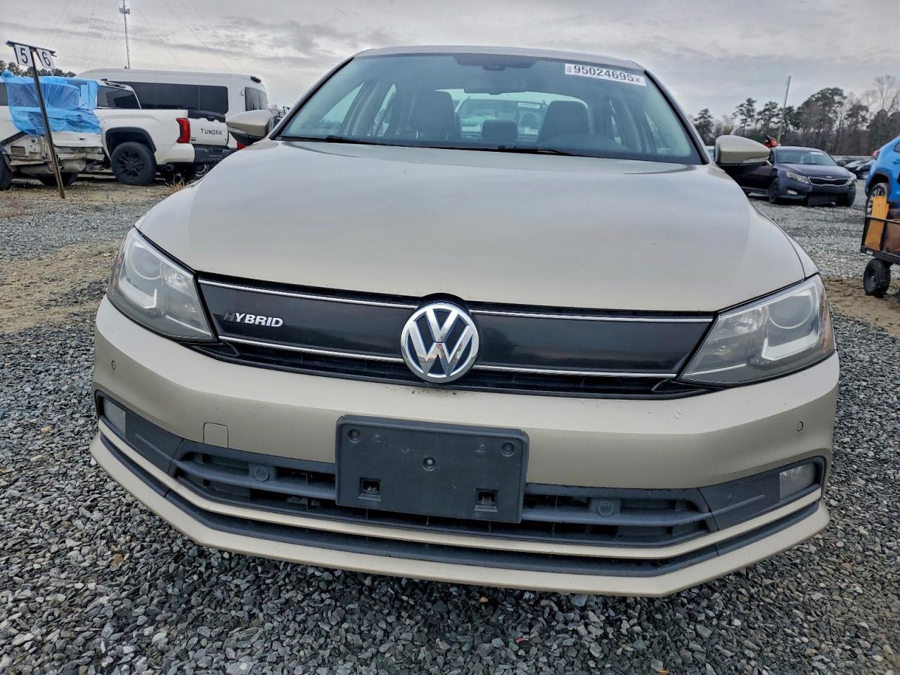 2016 Volkswagen Jetta Hybrid - Image 5