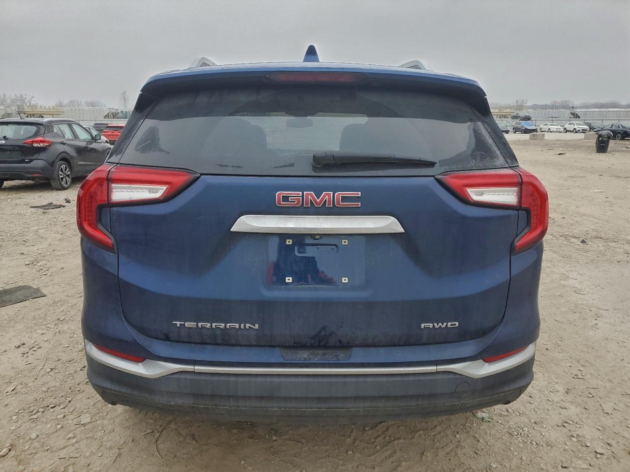 2023 GMC Terrain Slt - Image 6