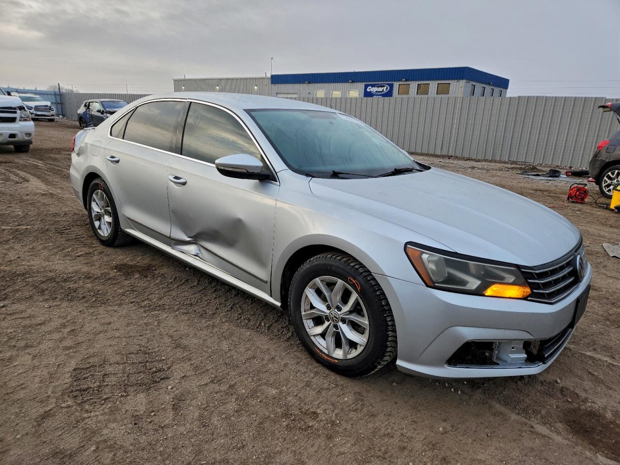 2017 Volkswagen Passat S - Image 4