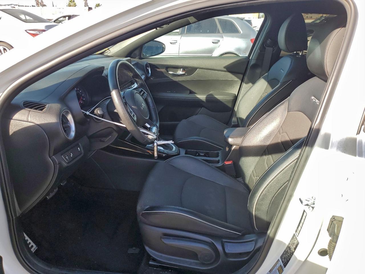 2022 Kia Forte Gt Line - Фото 7