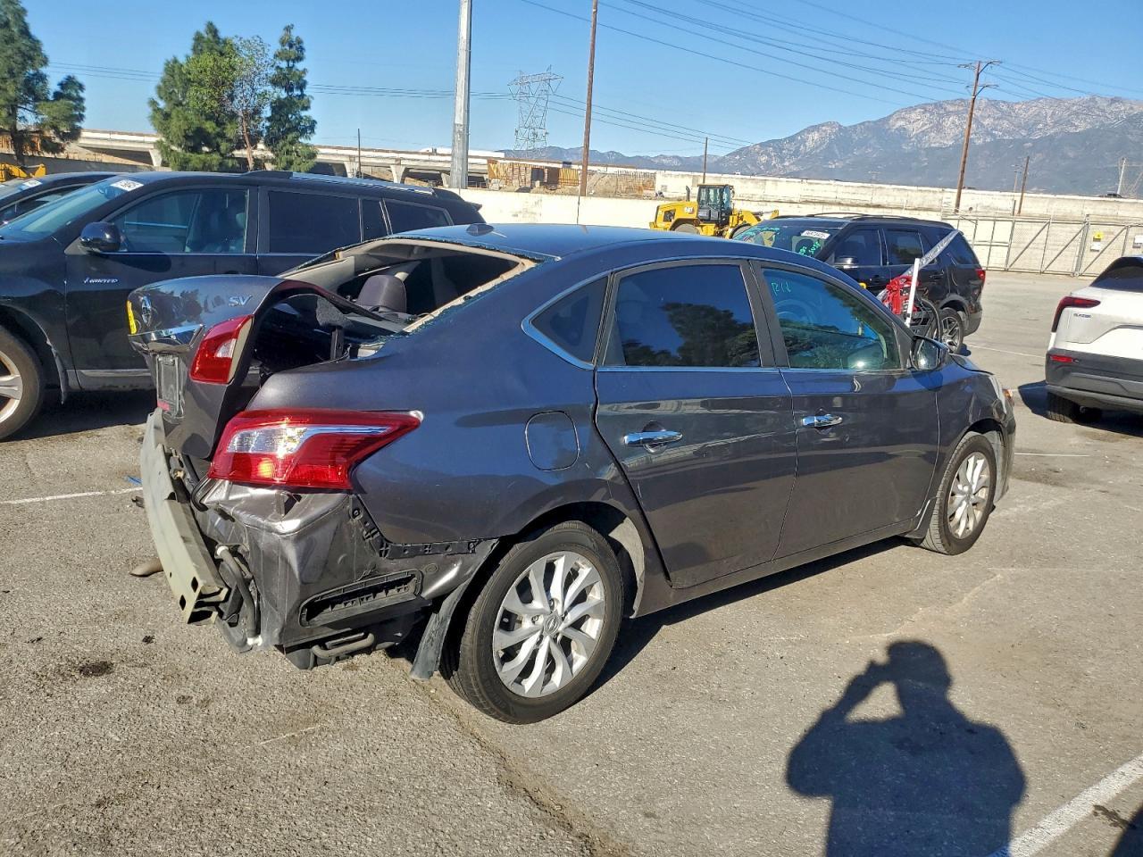 2018 Nissan Sentra - Image 3