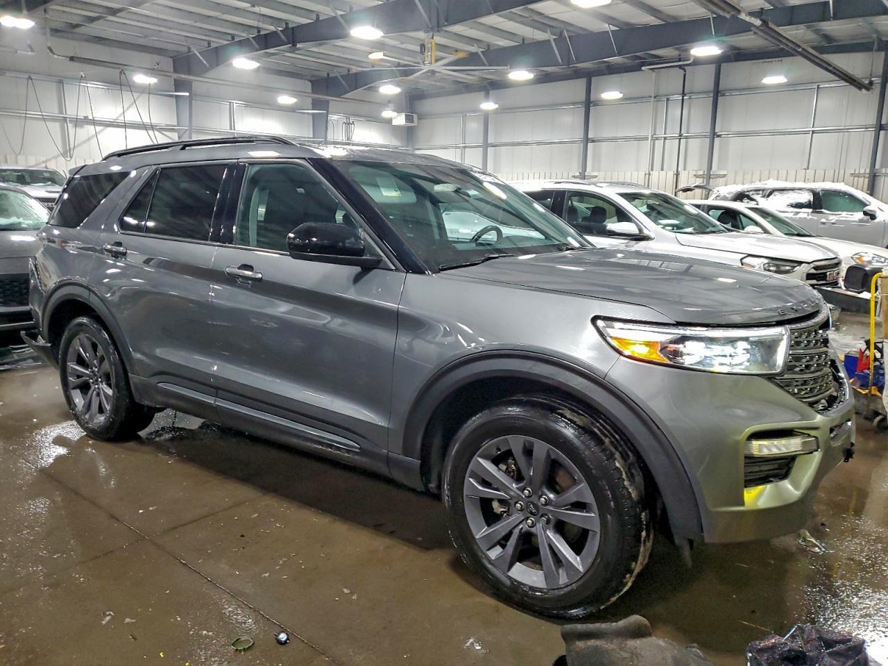 2023 Ford Explorer Xlt - Фото 4