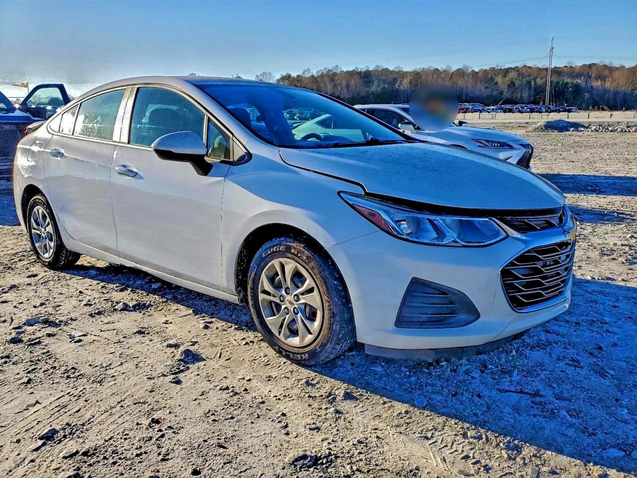 2019 Chevrolet Cruze Ls - Фото 4