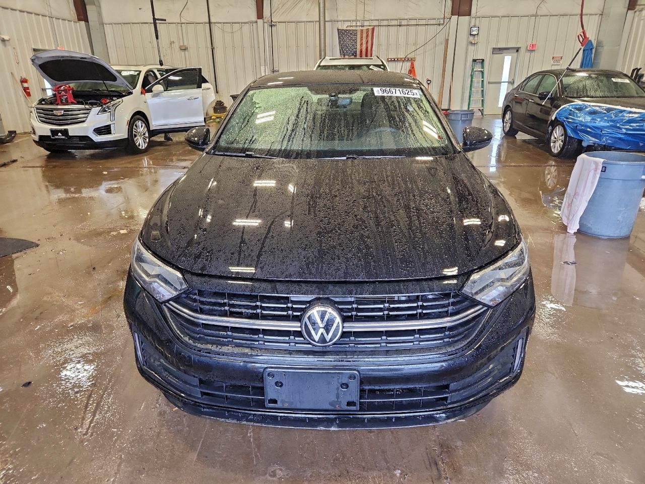 2023 Volkswagen Jetta Sport - Фото 5