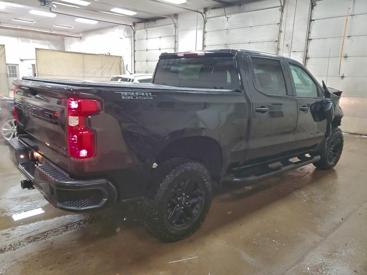 2024 Chevrolet Silverado K1500 Trail Boss Custom - Image 3
